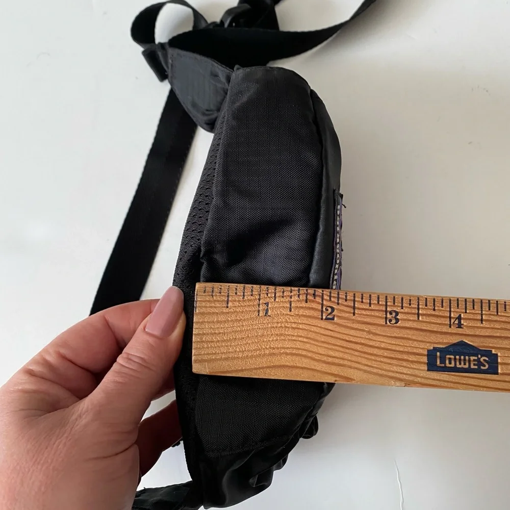 PATAGONIA Black Ultralight Black Hole Mini Hip Pack 1L unisex - Picture 4 of 16